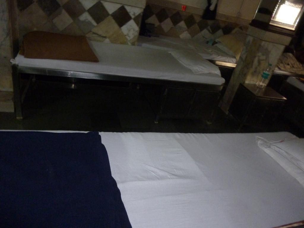 Yadgar Guest House Mumbai Eksteriør bilde