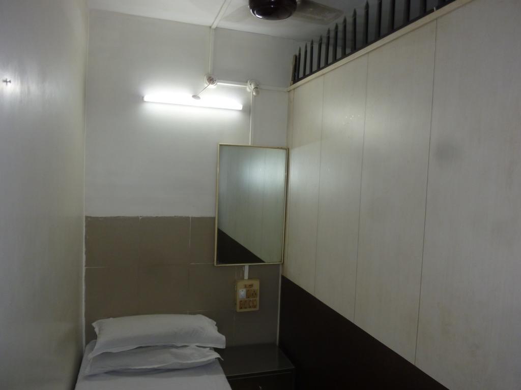 Yadgar Guest House Mumbai Eksteriør bilde